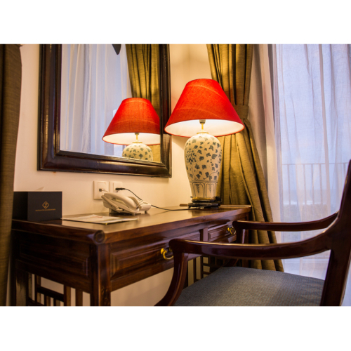 Phòng deluxe (hướng vườn)